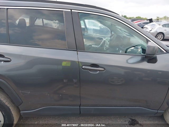 Toyota RAV4 LE 2020 2T3H1RFV0LC046758 Image 13