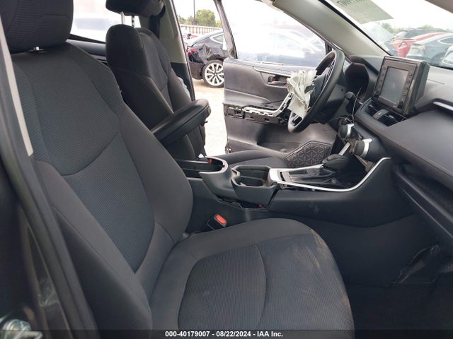 Toyota RAV4 LE 2020 2T3H1RFV0LC046758 Image 5