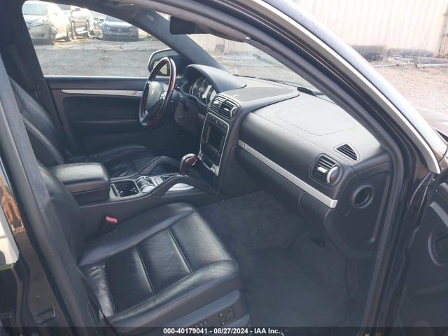 2005 PORSCHE CAYENNE WP1AC29P45LA91866 Photo 4