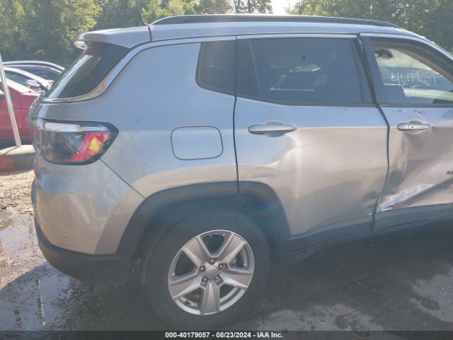 3C4NJDBB0NT127155 Jeep Compass Latitude 4x4