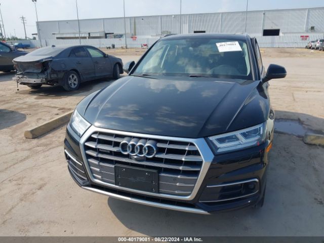 WA1CNAFY5J2205346 Audi Q5 2.0t Premium/2.0t Tech Premium