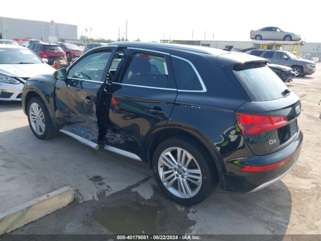 WA1CNAFY5J2205346 Audi Q5 2.0t Premium/2.0t Tech Premium