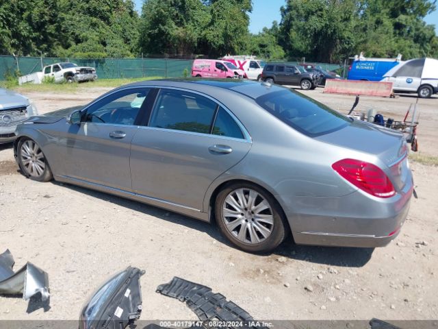 2015 MERCEDES-BENZ S 550 WDDUG8FB2FA090409 Photo 2