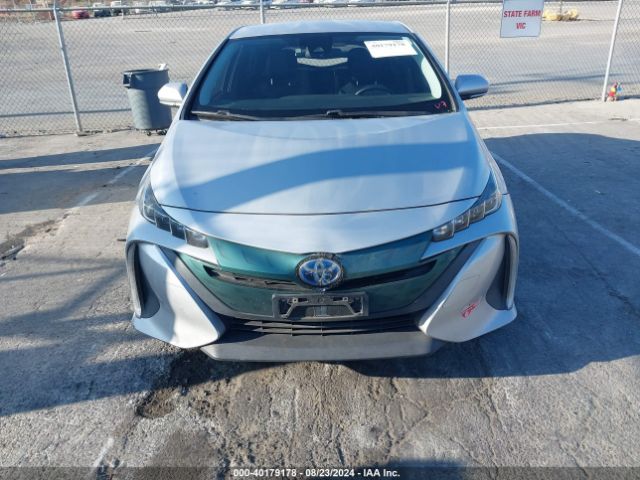 JTDKARFP6H3037014 Toyota Prius Prime Premium
