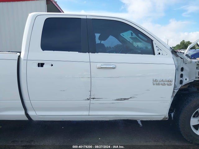 1C6RR7GT4HS646574 RAM 1500 Slt Quad Cab 4x4 6'4 Box