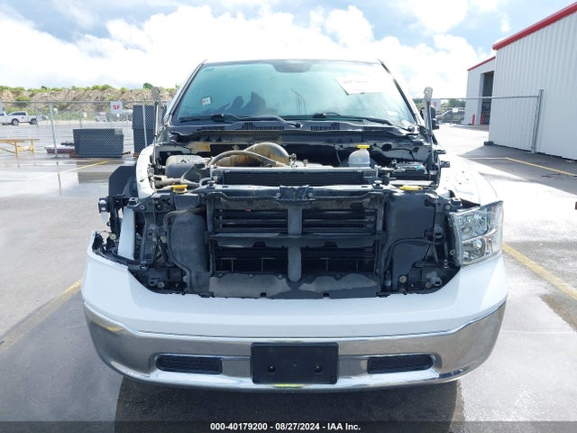 1C6RR7GT4HS646574 RAM 1500 Slt Quad Cab 4x4 6'4 Box