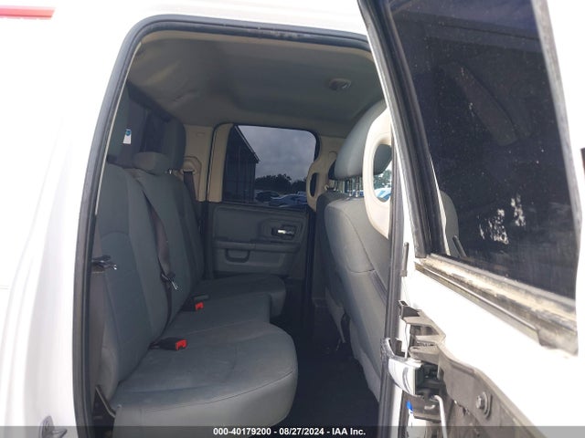 1C6RR7GT4HS646574 RAM 1500 Slt Quad Cab 4x4 6'4 Box