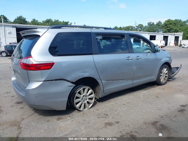 Toyota Sienna Xle 7 Passenger 2017 5TDDZ3DC2HS178756 Image 4
