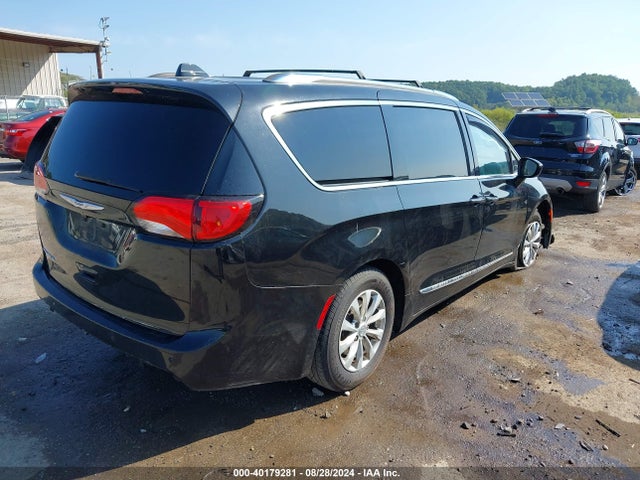 2C4RC1BG6KR748842 Chrysler Pacifica Touring L