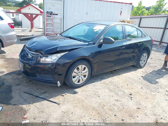 Chevrolet Cruze Ls Auto 2014 1G1PA5SH8E7283492 Image 2
