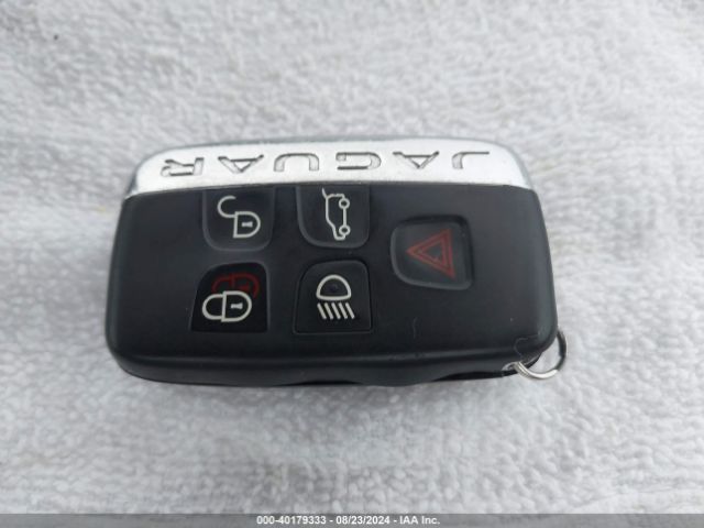 2020 JAGUAR F-PACE SADCS2FX7LA644492 Photo 10