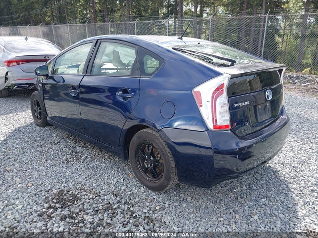 Toyota Prius Two 2014 JTDKN3DU1E1785591 Image 3