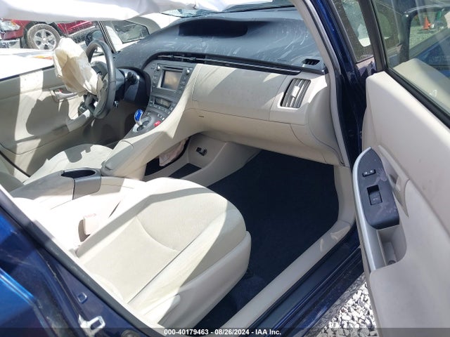 Toyota Prius Two 2014 JTDKN3DU1E1785591 Image 5