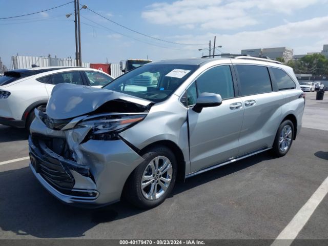 5TDESKFC1PS104467 Toyota Sienna Platinum