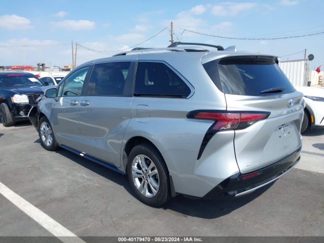 5TDESKFC1PS104467 Toyota Sienna Platinum