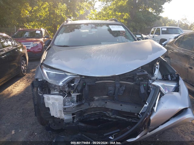 Toyota RAV4 LE 2018 JTMZFREV1JJ176839 Image 12