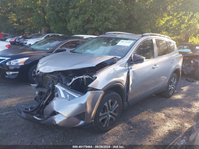 Toyota RAV4 LE 2018 JTMZFREV1JJ176839 Image 2