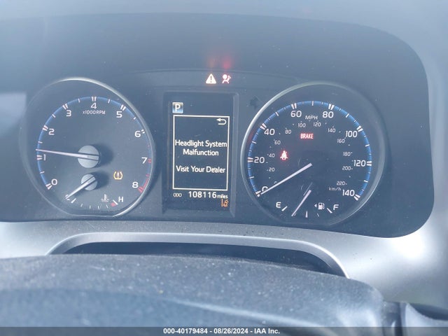 Toyota RAV4 LE 2018 JTMZFREV1JJ176839 Image 7
