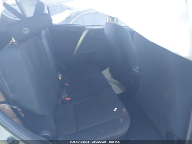 Toyota RAV4 LE 2018 JTMZFREV1JJ176839 Image 8