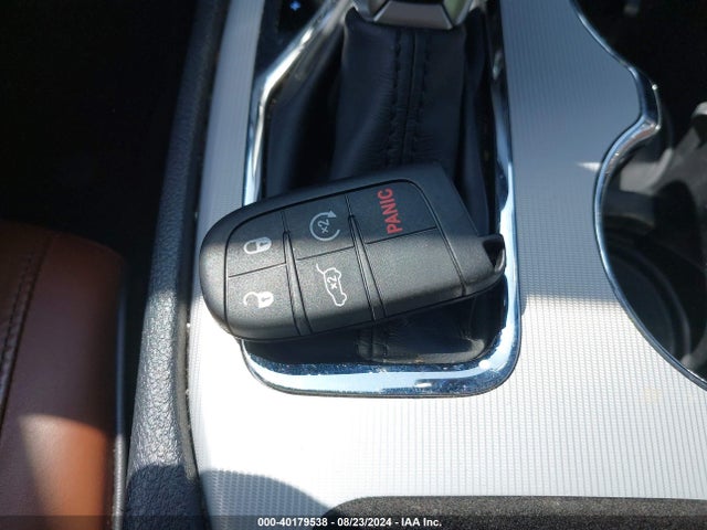 1C4RJEJG7JC209006 Jeep Grand Cherokee Summit 4x2