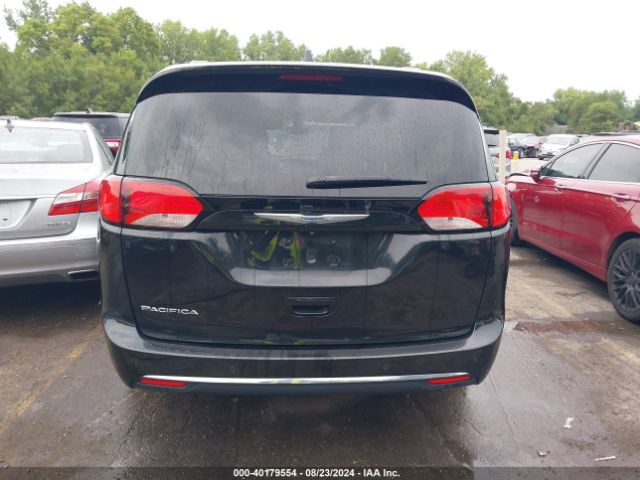 2C4RC1BG8HR777090 Chrysler Pacifica Touring-l