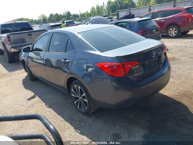 Toyota COROLLA SE 2017 5YFBURHE2HP660446 Image 3
