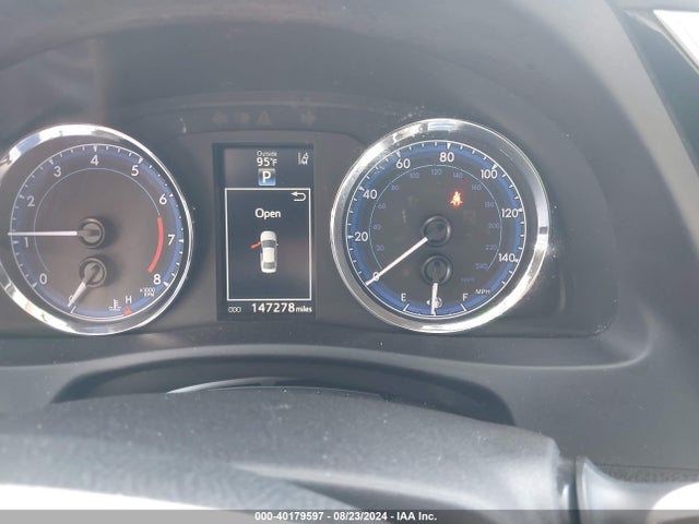 Toyota COROLLA SE 2017 5YFBURHE2HP660446 Image 7