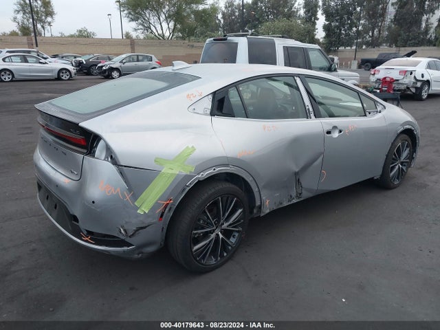 Toyota PRIUS XLE 2023 JTDACAAU3P3003583 Image 4