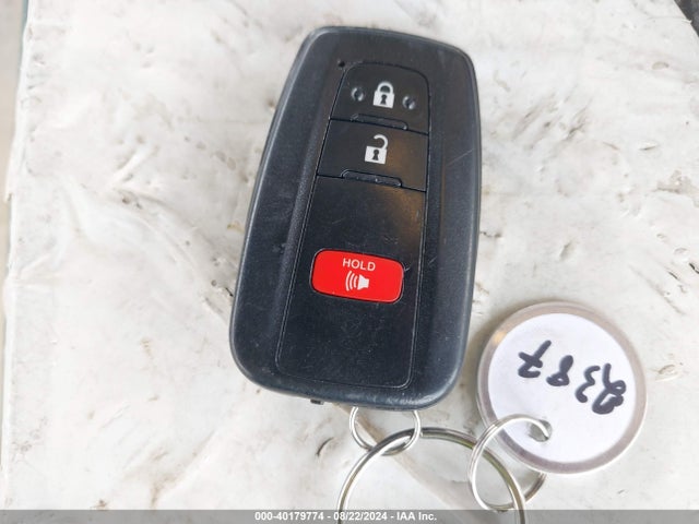 Toyota Prius Two 2018 JTDKBRFU3J3595752 Image 11