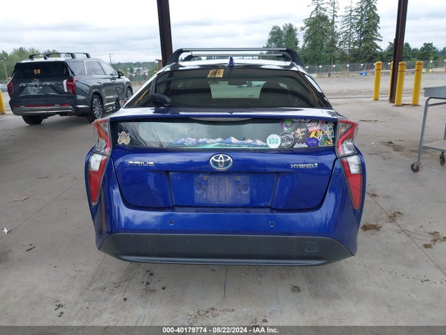 Toyota Prius Two 2018 JTDKBRFU3J3595752 Image 16