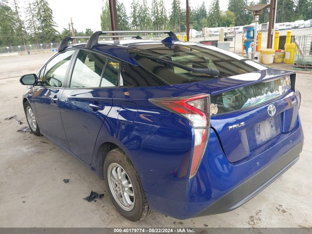 Toyota Prius Two 2018 JTDKBRFU3J3595752 Image 3