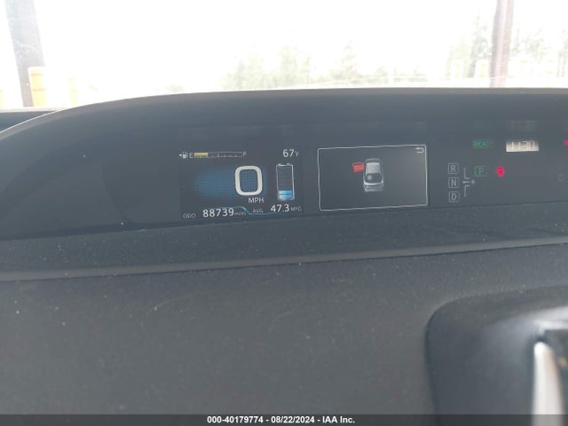 Toyota Prius Two 2018 JTDKBRFU3J3595752 Image 7