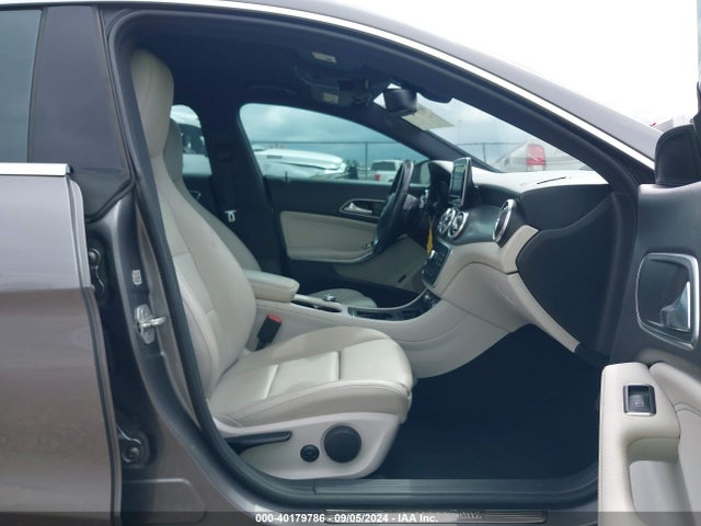 WDDSJ4EB1GN333799 Mercedes-Benz CLA 250