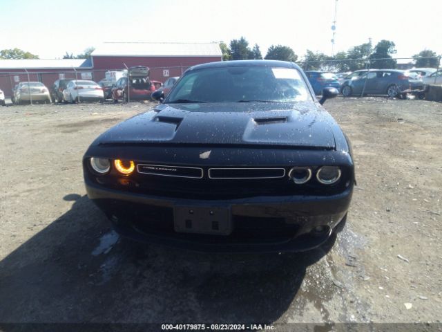 2C3CDZAG1GH300688 Dodge Challenger Sxt Plus