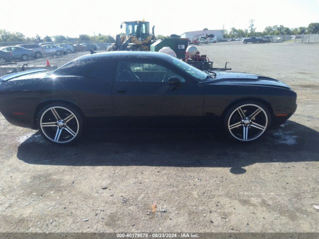 2C3CDZAG1GH300688 Dodge Challenger Sxt Plus