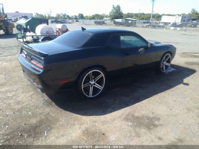 2C3CDZAG1GH300688 Dodge Challenger Sxt Plus