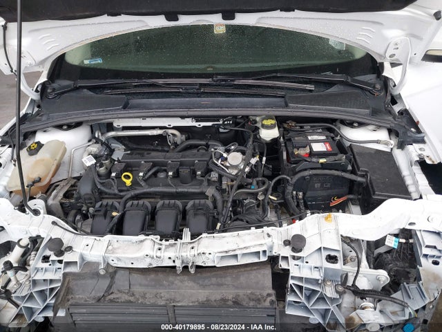Ford FOCUS SE 2017 1FADP3F26HL274973 Image 10