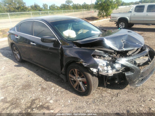Nissan Altima 2.5 Sv 2015 1N4AL3AP8FC161184 Image 1