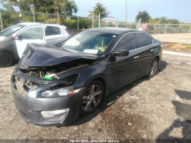 Nissan Altima 2.5 Sv 2015 1N4AL3AP8FC161184 Image 2