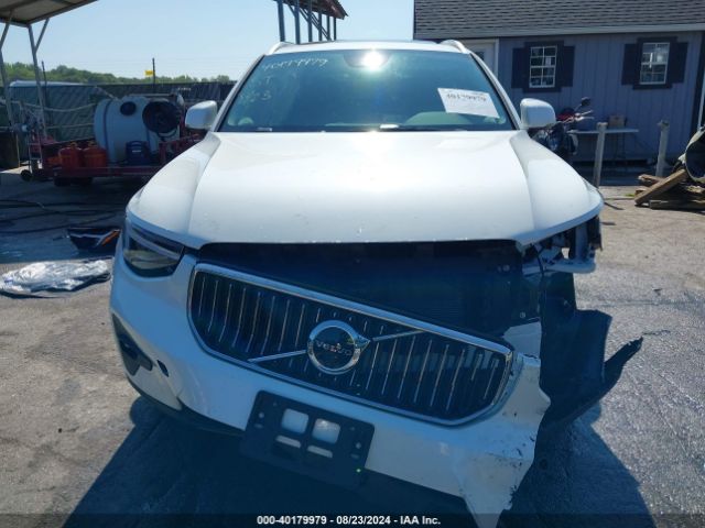 YV4L12UE3R2248561 Volvo Xc40 B5 Plus Bright Theme