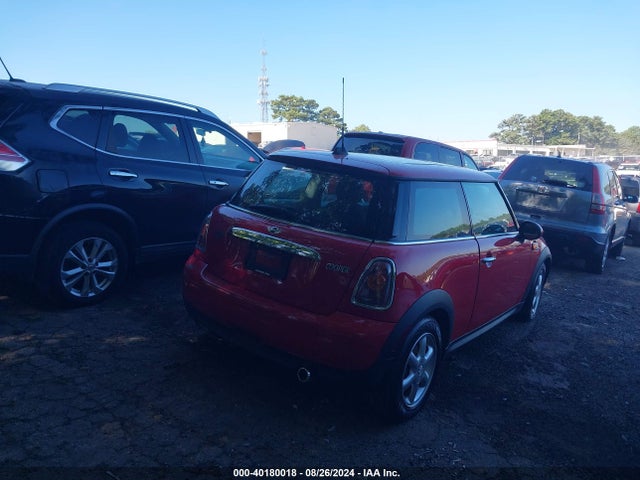 2010 MINI COOPER WMWMF3C59ATZ60990 Photo 3