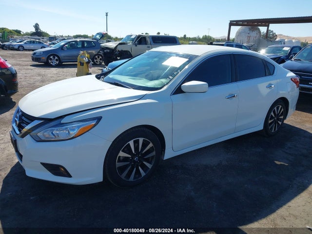 Nissan Altima 2.5 Sv 2018 1N4AL3AP8JC173098 Image 2