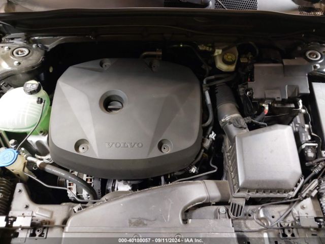 2022 VOLVO XC40 YV4162UMXN2655321 Photo 9