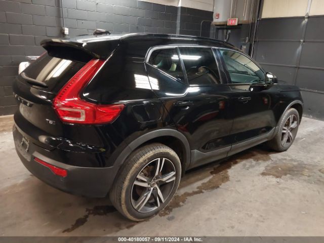 2022 VOLVO XC40 YV4162UMXN2655321 Photo 3