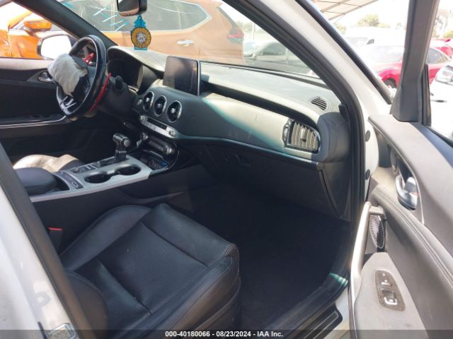 KNAE45LC9J6034673 KIA Stinger Gt1