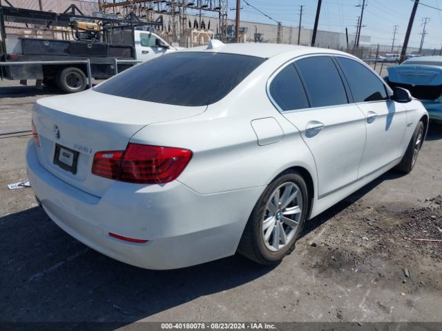WBA5A5C53FD521140 BMW 528I