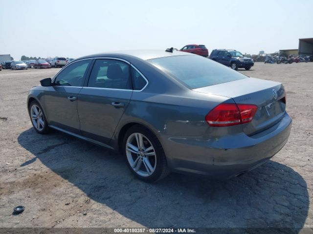 1VWBT7A31EC093194 Volkswagen Passat 1.8t Se