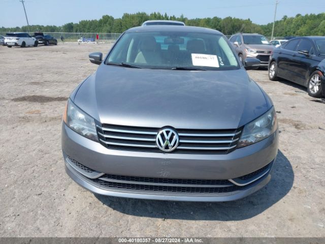 1VWBT7A31EC093194 Volkswagen Passat 1.8t Se