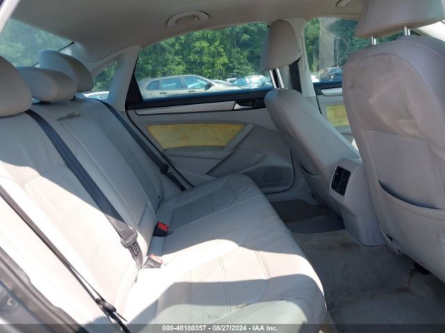 1VWBT7A31EC093194 Volkswagen Passat 1.8t Se
