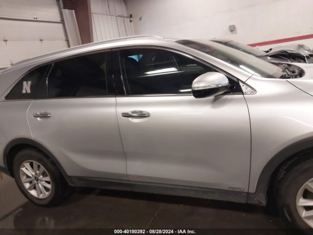 5XYPGDA32KG436968 KIA Sorento 2.4l Lx